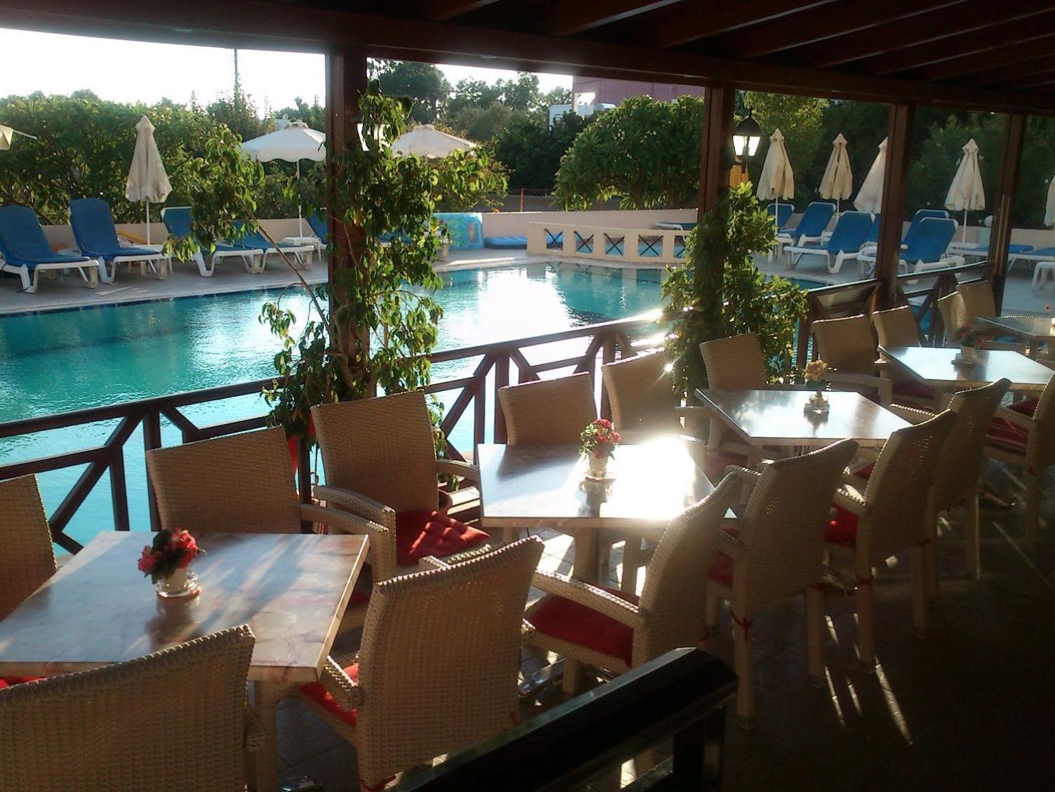Summer Memories Aparthotel Pefki Esterno foto